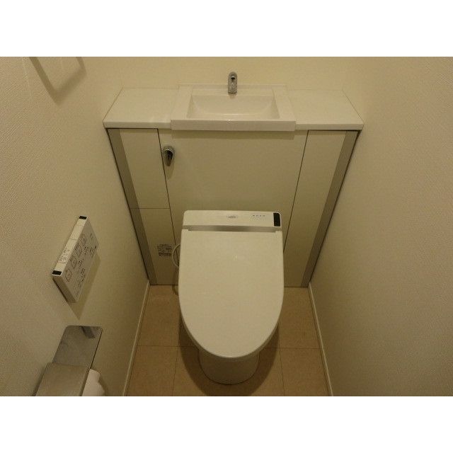 トイレ　お部屋探しは株式会社　タウンハウジング　までお気軽にお問合…