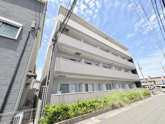 建物外観　鉄筋コンクリートのマンションタイプです。