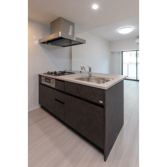 キッチン　※写真は同タイプ住戸です。
