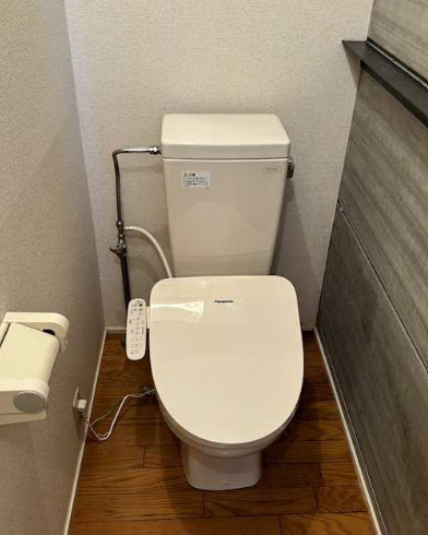 トイレ　別部屋の画像を使用しております。