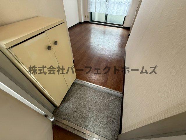 玄関　収納もある玄関です