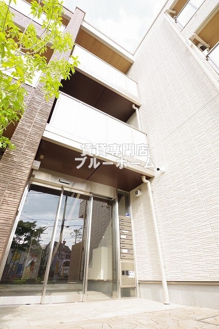 建物外観　重量鉄骨造のおしゃれな物件！