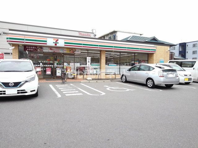 コンビニ　セブンイレブン博多弓田町店（コンビニ）まで1080m