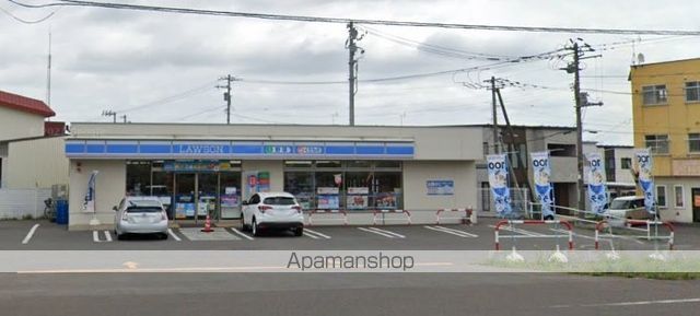 コンビニ　ローソン千歳信濃店（コンビニ）まで632m
