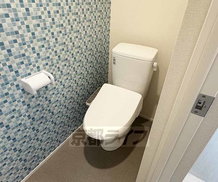 地下鉄東西線 椥辻駅 徒歩5分 3階建 築2年のトイレ写真