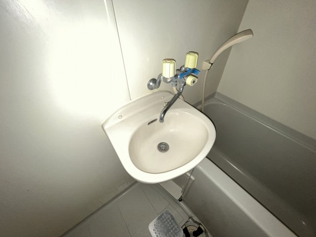 洗面設備　使いやすい洗面所です