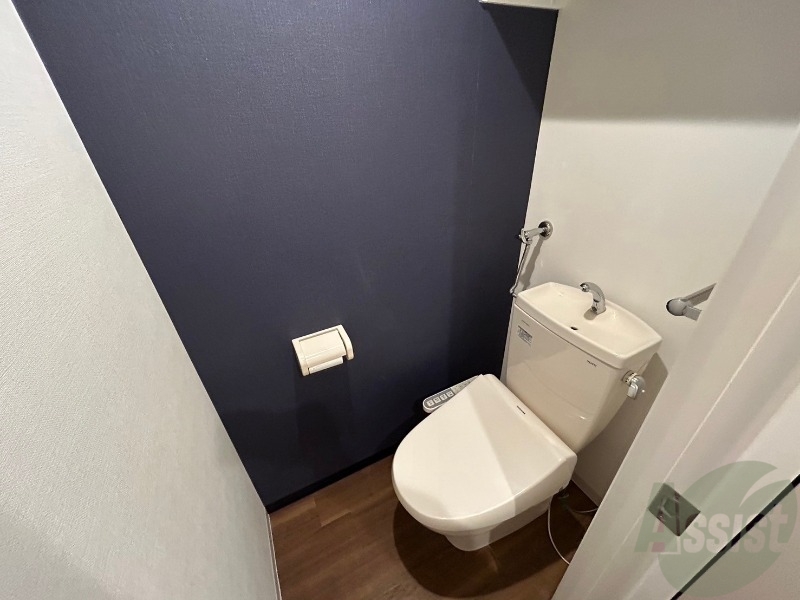 トイレ　トイレです。お洒落なクロスが使われていました！