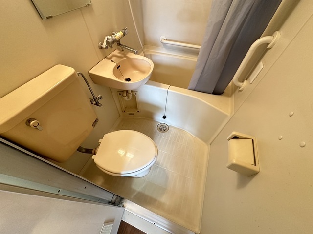 トイレ　別部屋参考写真です