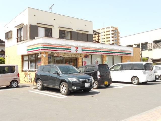 コンビニ　セブンイレブン坂戸本町店（コンビニ）まで1028m