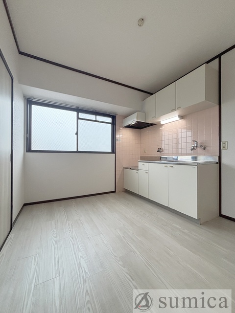 居室・リビング　角部屋でとても静かなお部屋で快適新生活♪♪