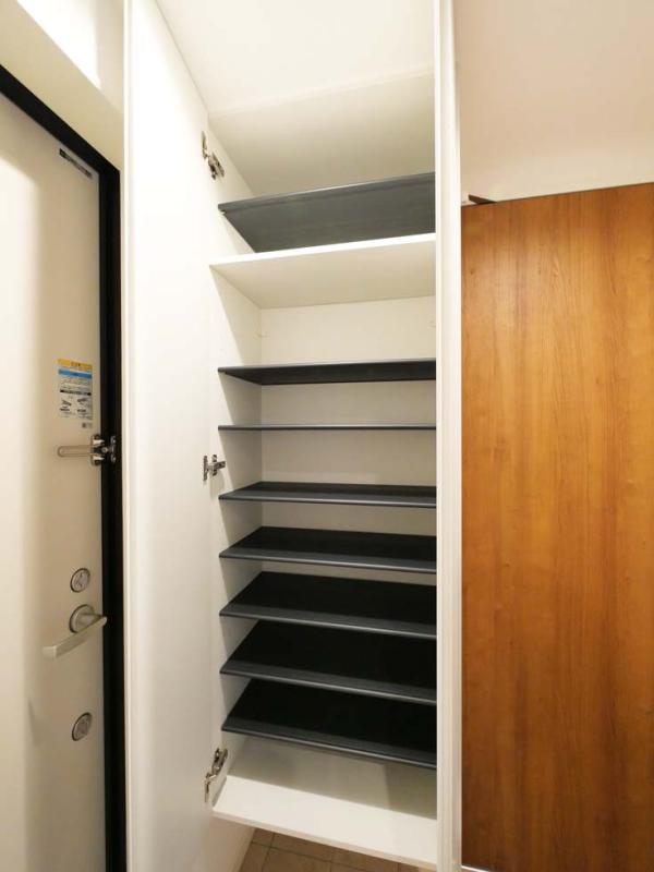 玄関　※別部屋写真