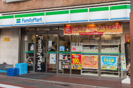 コンビニ　ファミリーマート サンズ大岡山北口店（コンビニ）まで129m