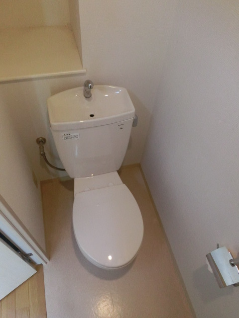 ＪＲ総武線 本八幡駅 徒歩2分 10階建 築20年のトイレ写真