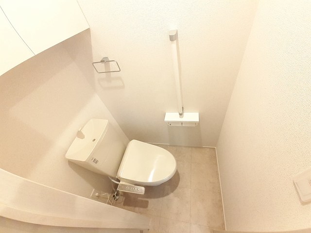 トイレ　※同仕様写真