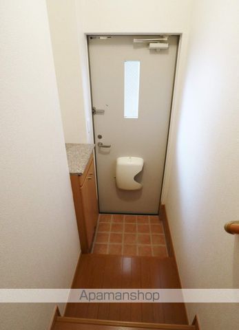 カーサ アニューの玄関写真