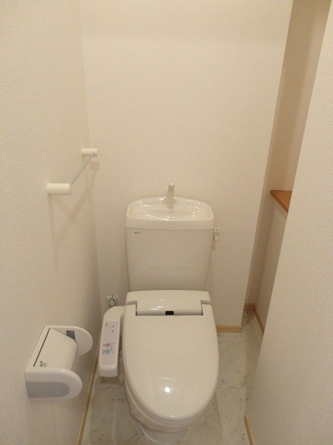 トイレ　トイレ