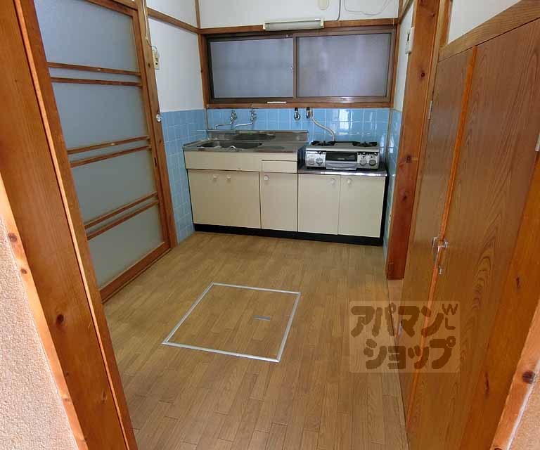 梅津林口町貸家の居間写真