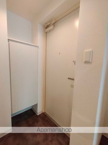 地下鉄堺筋線 北浜駅 徒歩6分 12階建 築13年の玄関写真