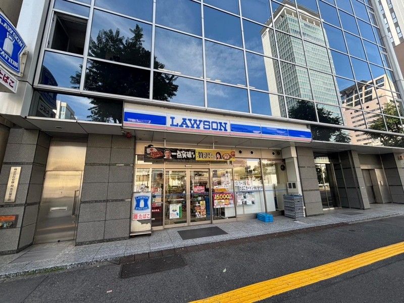 コンビニ　ローソン 丸の内伏見通店（コンビニ）まで177m