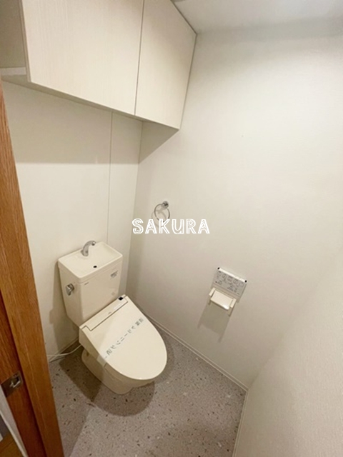 トイレ　落ち着いた色調のトイレです♪