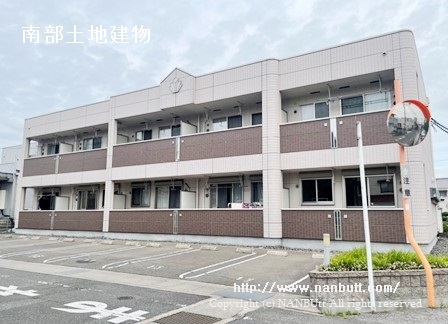 建物外観　2016年12月築の重量鉄骨造☆