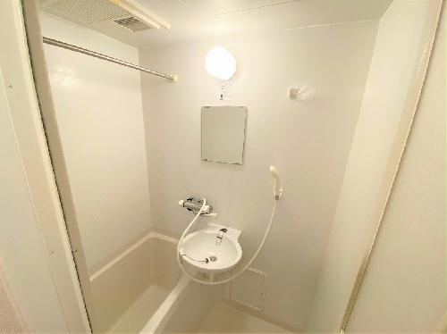 バス・シャワールーム　設備・使用は号室により異なる為、現況を優先致します。