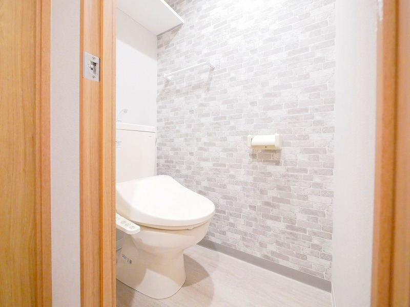 トイレ　あったらうれしいウォシュレット付き♪