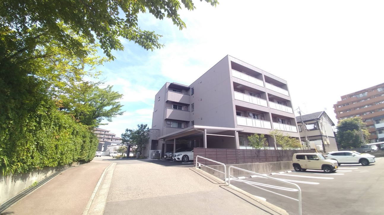 シャーメゾンガーデンズ幸町 201