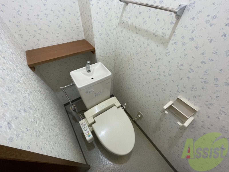 トイレ　こちらはトイレです。清潔感があり、安心して使用できます。