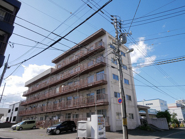 北海道札幌市白石区菊水三条５（マンション）の賃貸物件の外観