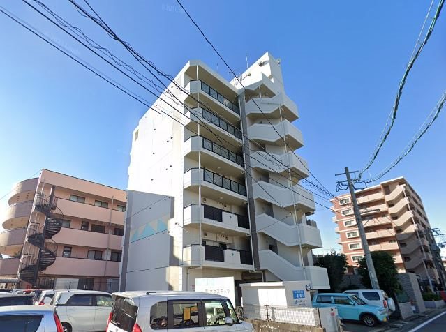 那珂川市中原のマンションの建物外観