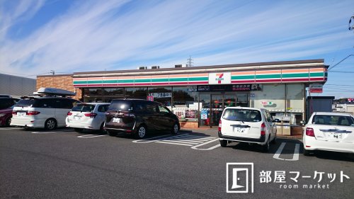 【豊田市堤町のアパートのコンビニ】