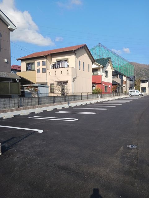 【サンリットI　（和歌山市内原）の駐車場】