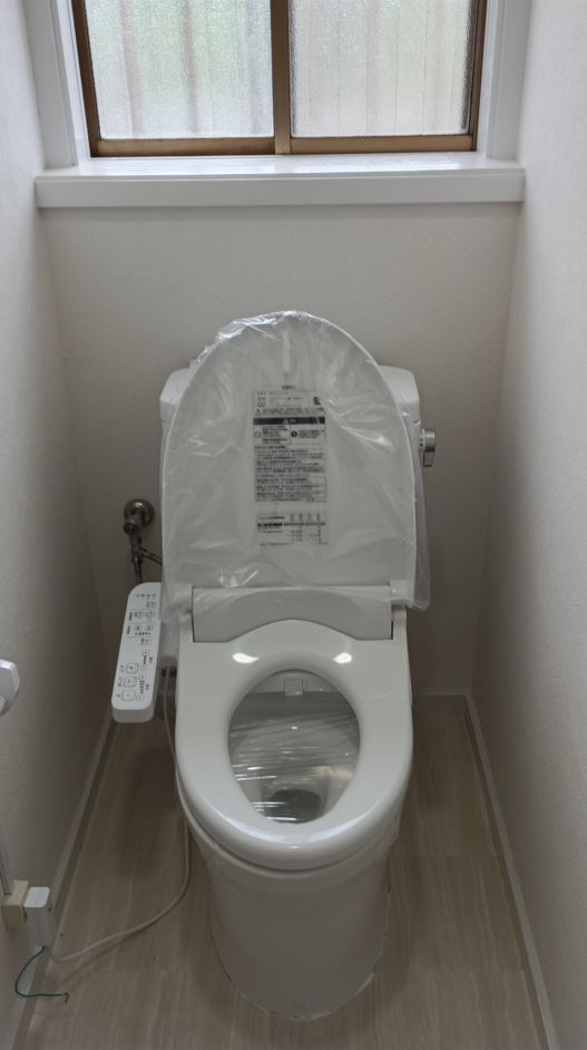 トイレ　トイレ