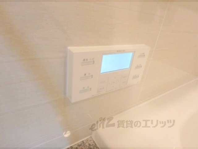 その他設備　給湯器リモコン