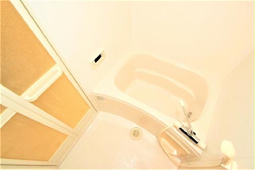 バス・シャワールーム　追い炊き機能が付いているよ！節水できるよ！