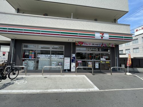 コンビニ　セブンイレブン 東大阪長堂2丁目南店（コンビニ）まで498m