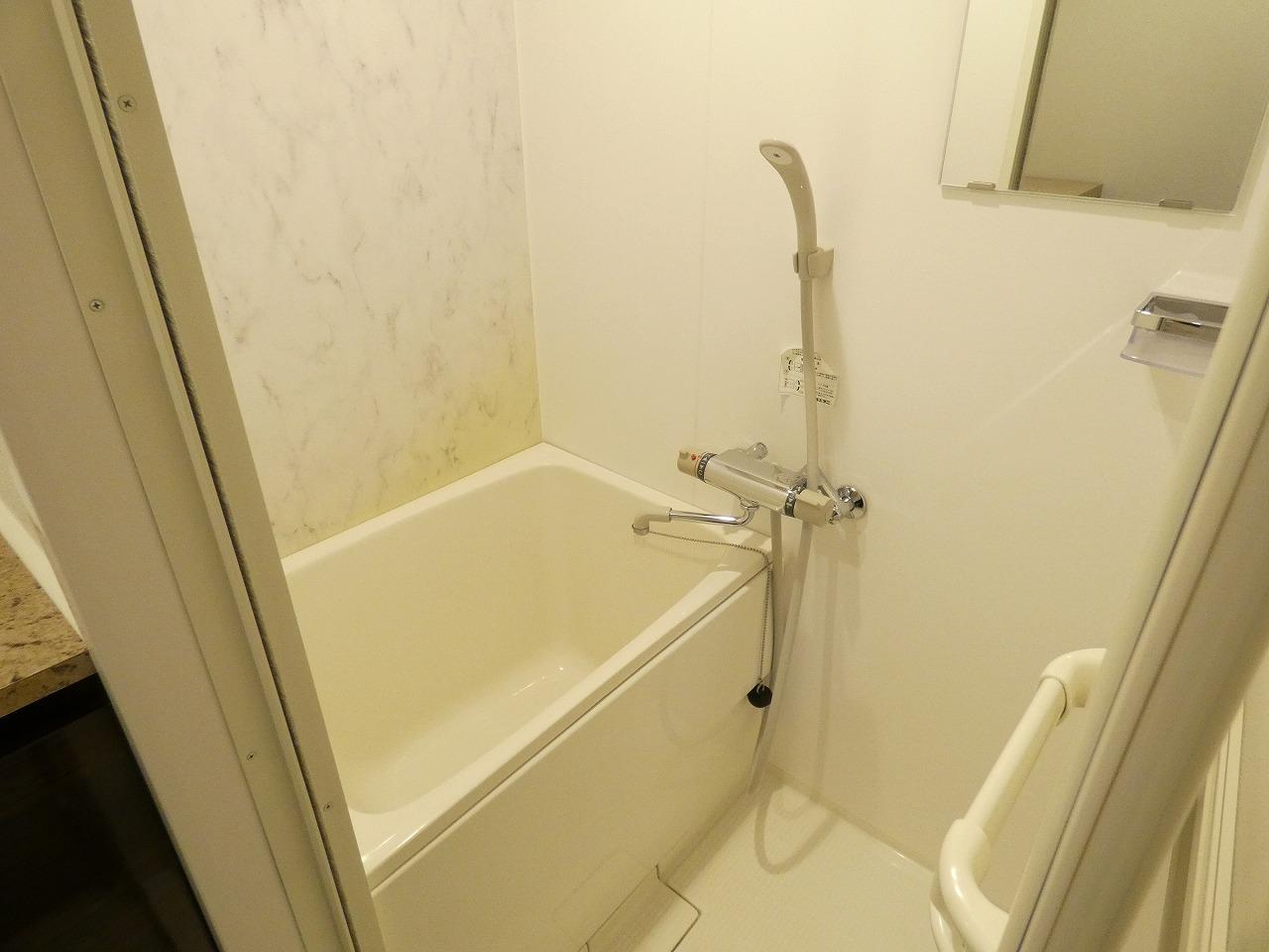 バス・シャワールーム　バス