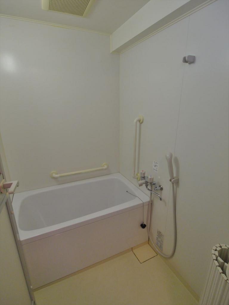 バス・シャワールーム　※別部屋参考写真