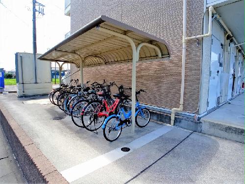 その他共有部分　駐輪場完備