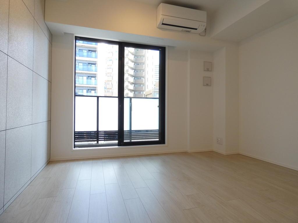 居室・リビング　内観1