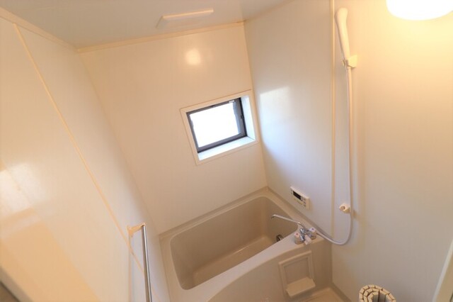 バス・シャワールーム　Ｄ２０２　浴室