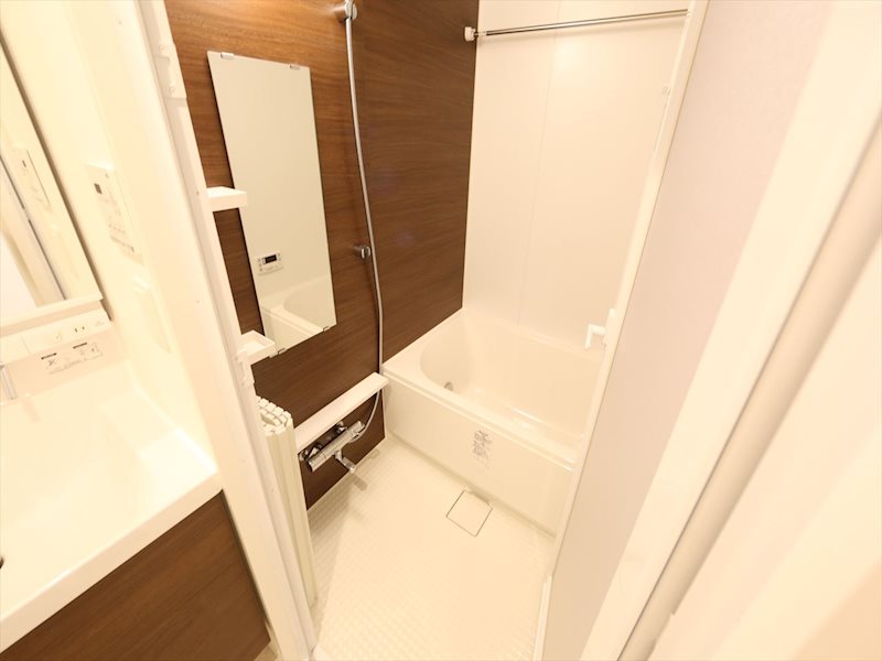 バス・シャワールーム　バスルーム　浴室暖房乾燥機　追い焚き　オートバス