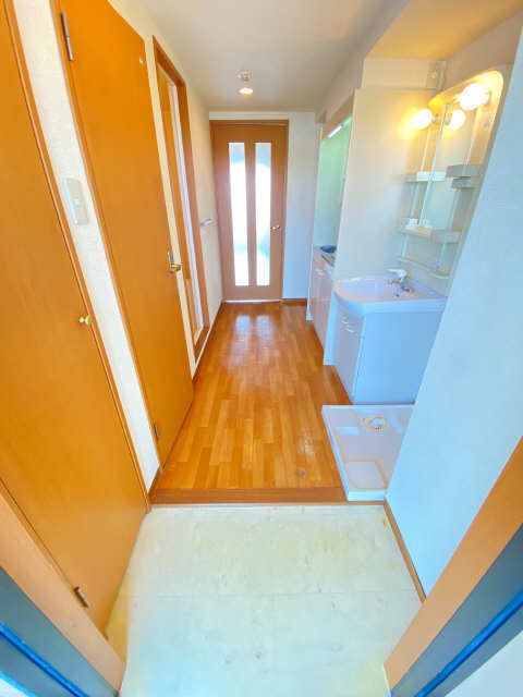 玄関　同型タイプの写真です