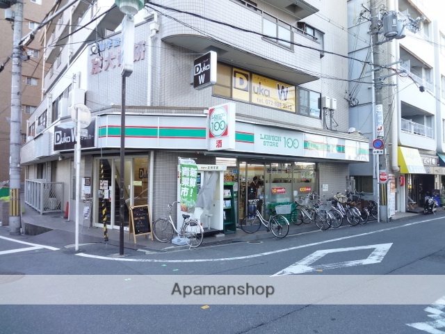 コンビニ　ローソンストア１００（コンビニ）まで416m