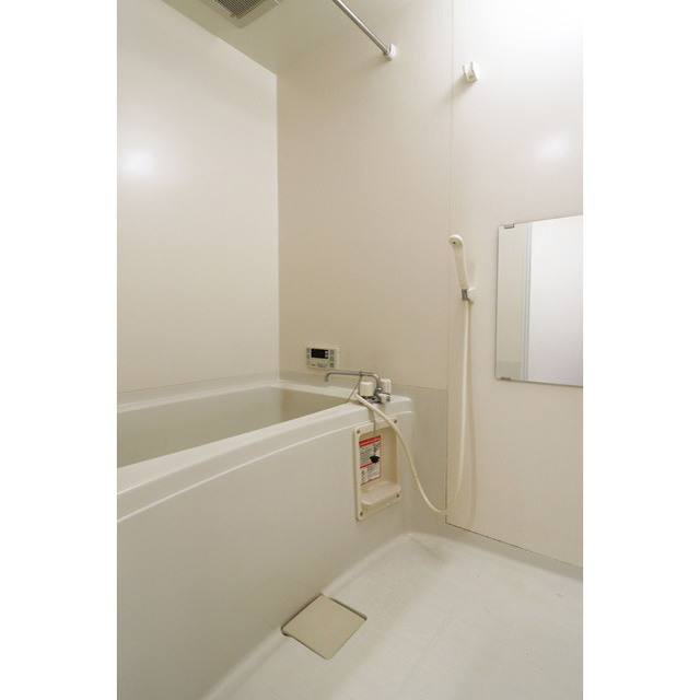 バス・シャワールーム　追い焚き機能付き