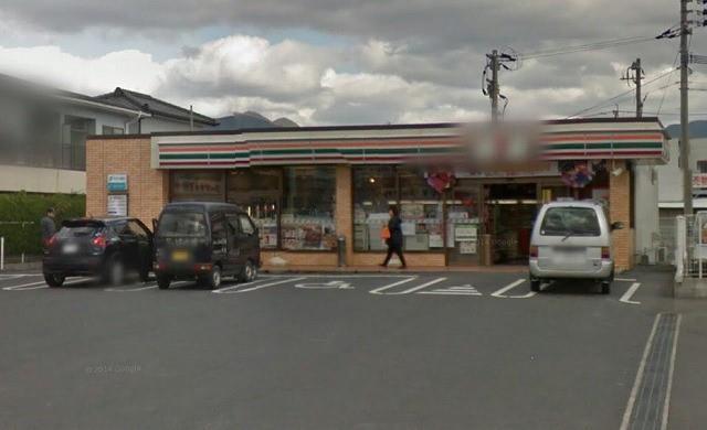 コンビニ　セブン‐イレブン／直方植木店（コンビニ）まで200m