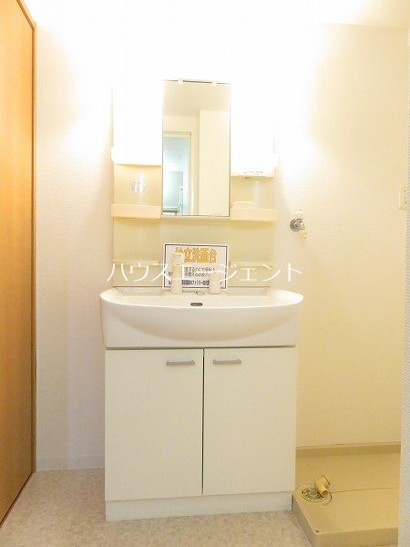 洗面設備　独立洗面台付きです※参考画像