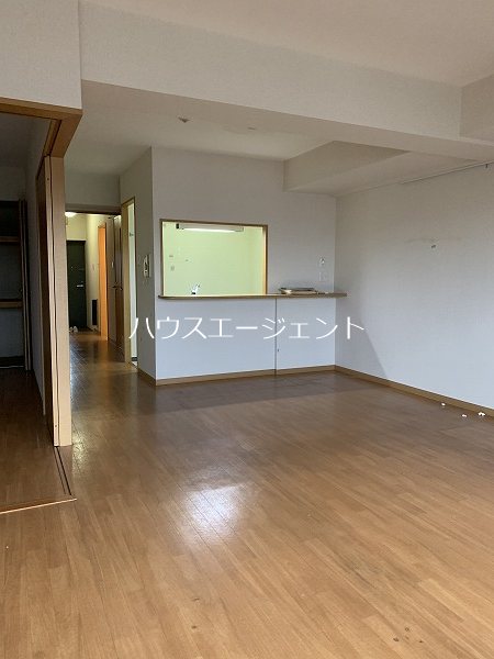 居室・リビング　広々としたリビングです※参考画像