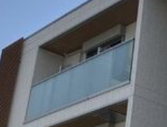 バルコニー　外からの目が気にならないバルコニーで洗濯物が干せます